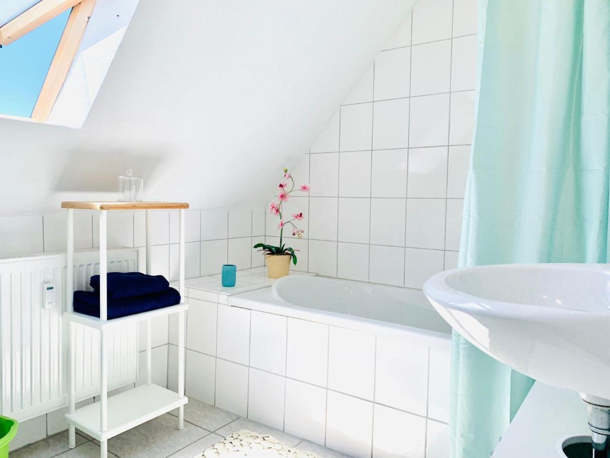 Ferienwohnung Liesel - Kuche, Bad, Wlan, 3 Schlafzimmer, Parkplatz Malterdingen Exterior photo