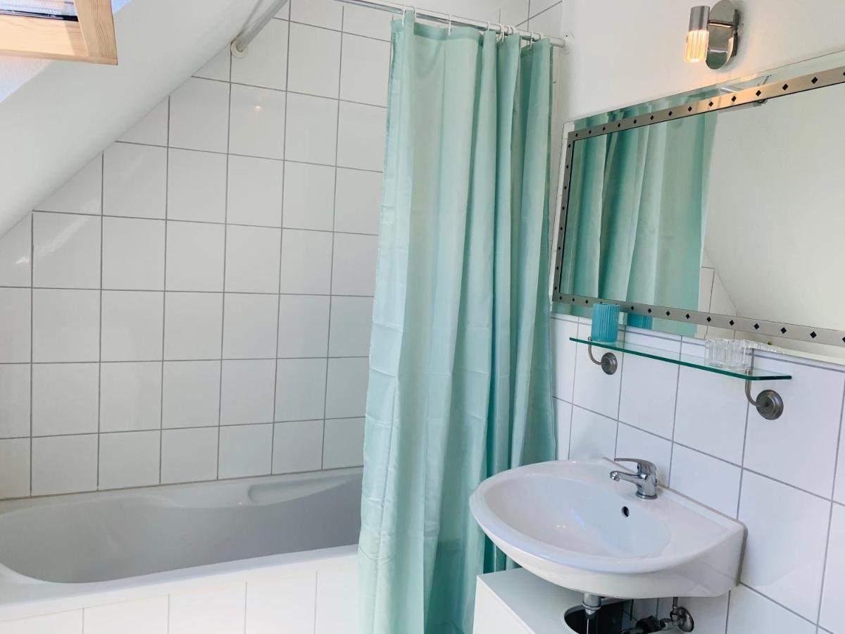 Ferienwohnung Liesel - Kuche, Bad, Wlan, 3 Schlafzimmer, Parkplatz Malterdingen Exterior photo